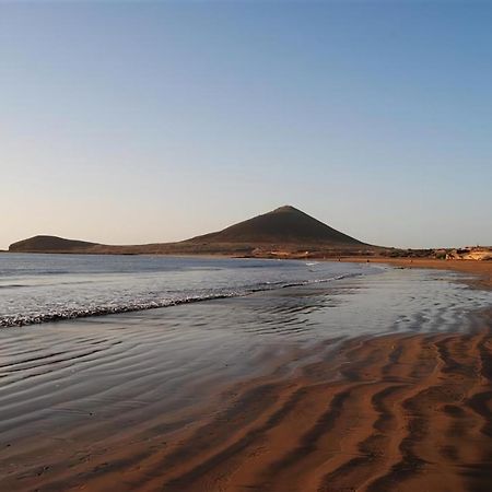 New 140M2 Loft-Style Flat At Town Heart, 3 Beaches Close Casa Leon エル・メダノ エクステリア 写真