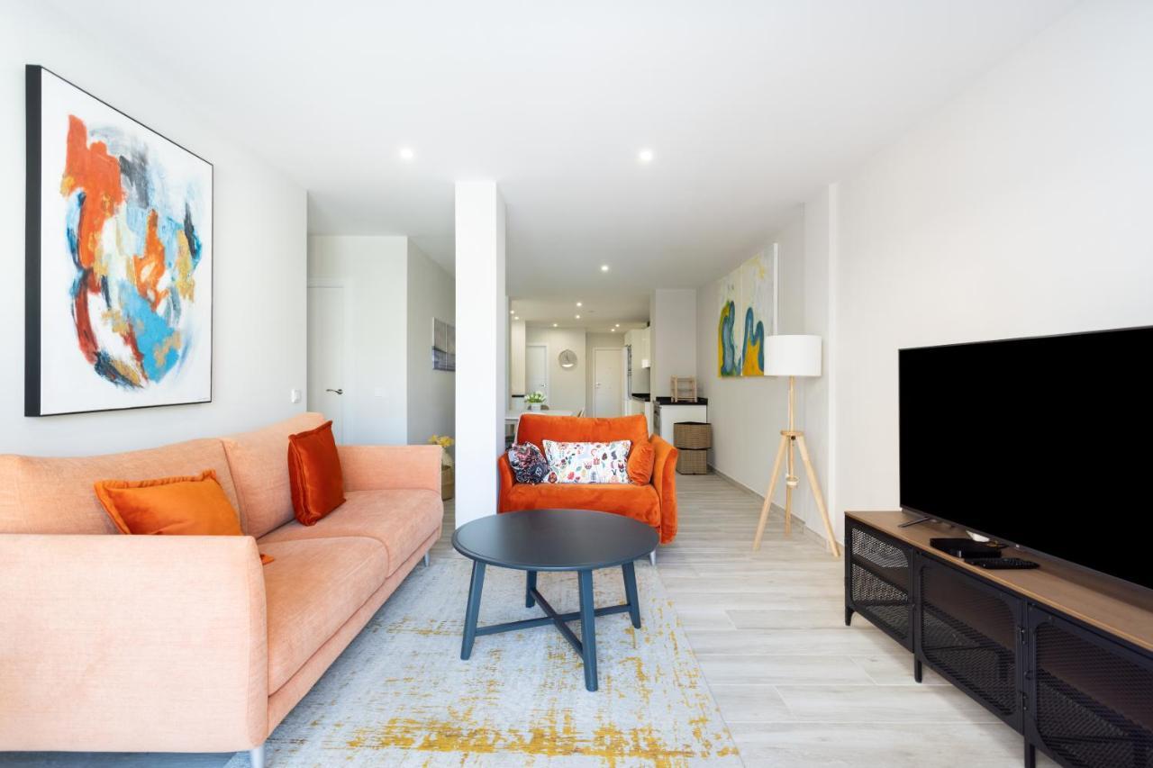 New 140M2 Loft-Style Flat At Town Heart, 3 Beaches Close Casa Leon エル・メダノ エクステリア 写真