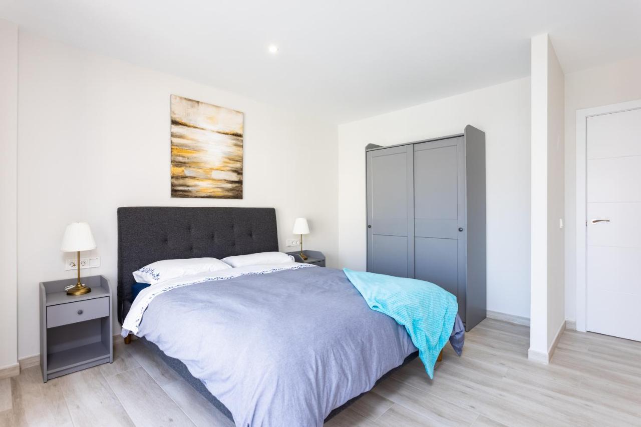New 140M2 Loft-Style Flat At Town Heart, 3 Beaches Close Casa Leon エル・メダノ エクステリア 写真