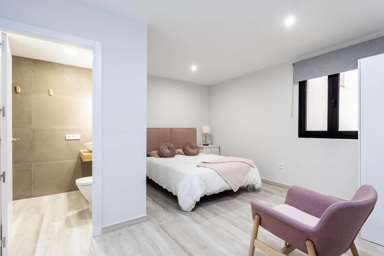 New 140M2 Loft-Style Flat At Town Heart, 3 Beaches Close Casa Leon エル・メダノ エクステリア 写真