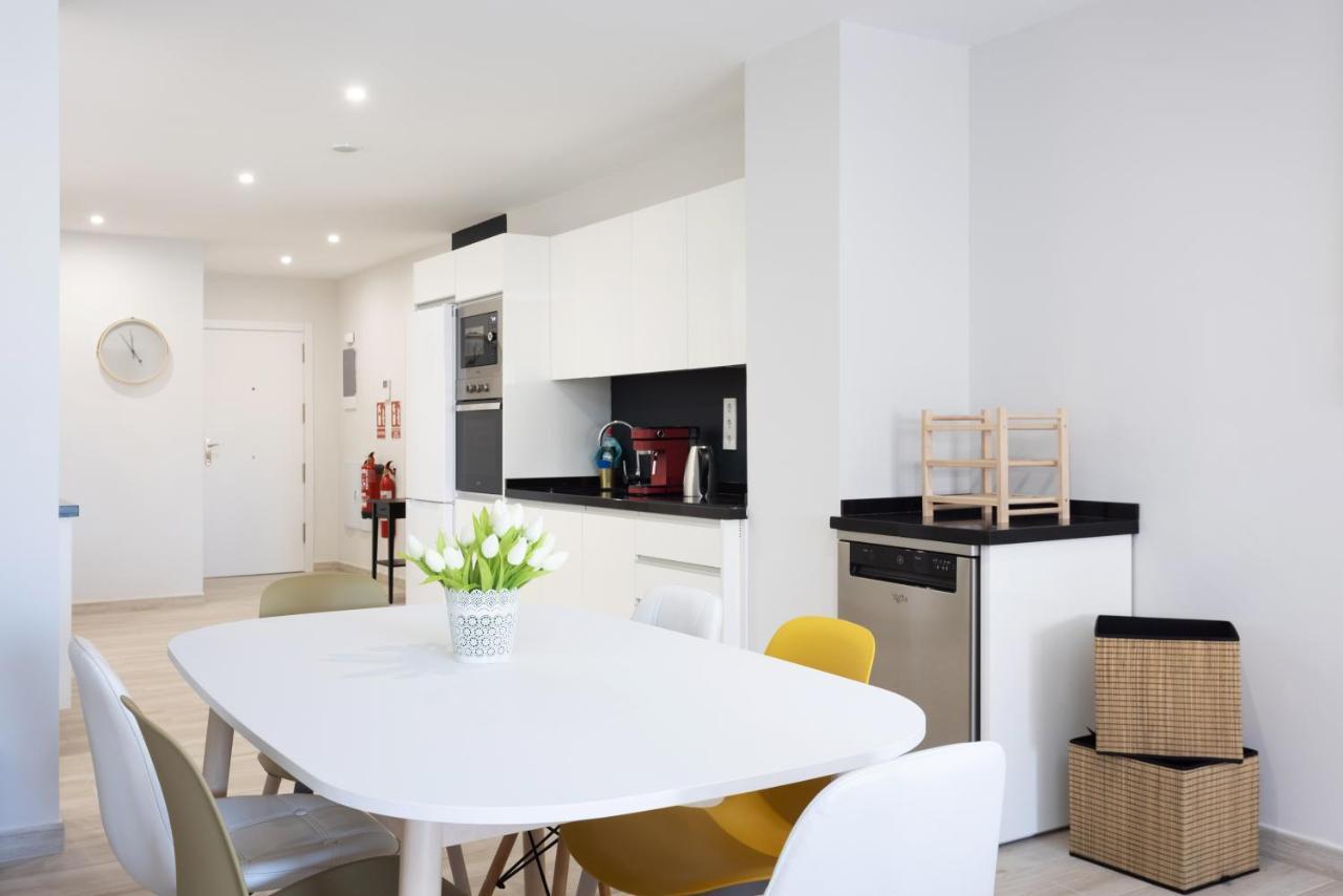 New 140M2 Loft-Style Flat At Town Heart, 3 Beaches Close Casa Leon エル・メダノ エクステリア 写真