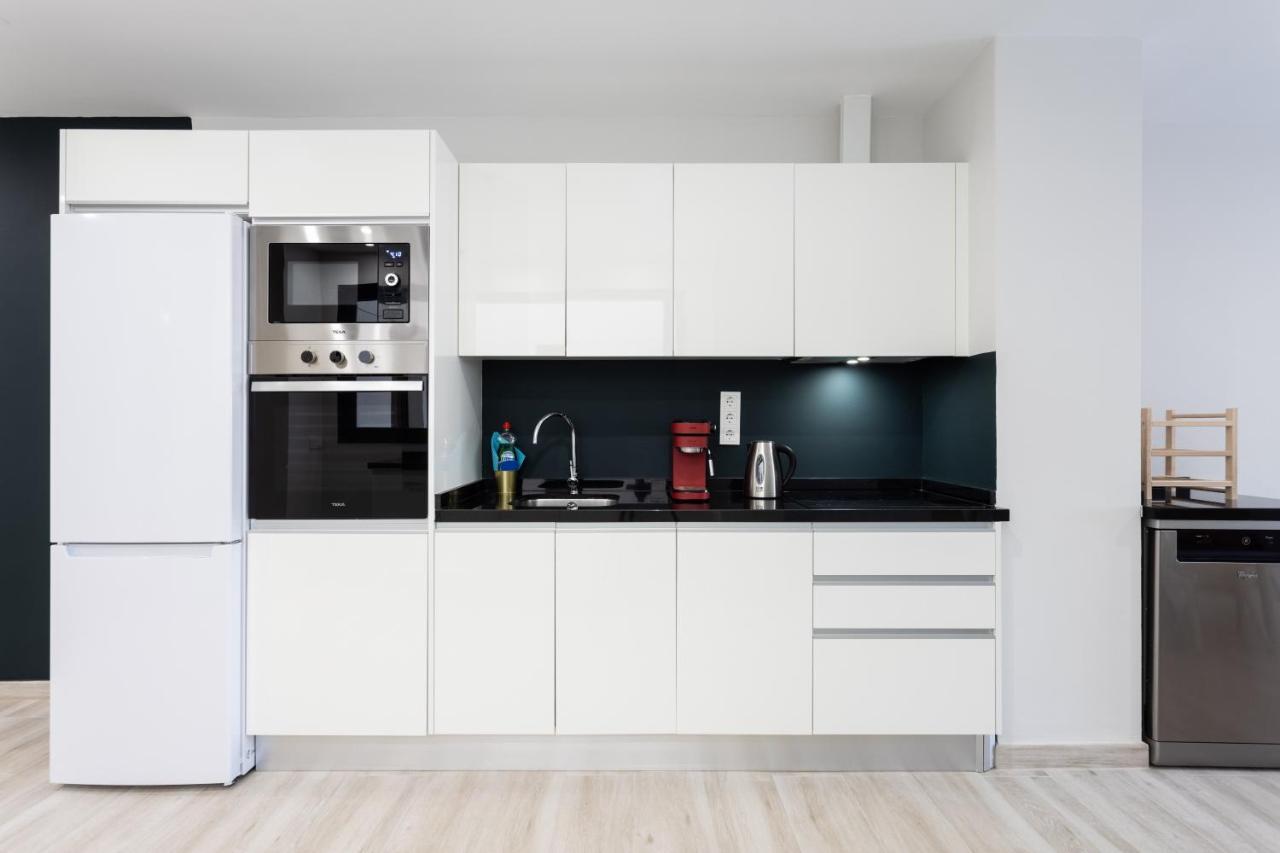 New 140M2 Loft-Style Flat At Town Heart, 3 Beaches Close Casa Leon エル・メダノ エクステリア 写真